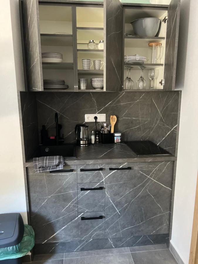 Hobiti Apartman - Bilbo Černá v Pošumaví Eksteriør billede